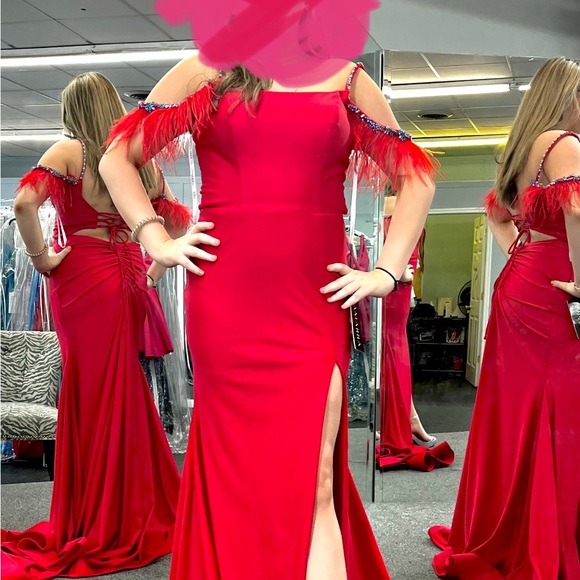 Size 10 Amara pageant dress NWT - Picture 2 of 4